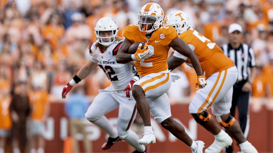 Confident Vols Gearing Up for Physical Battle at Pitt