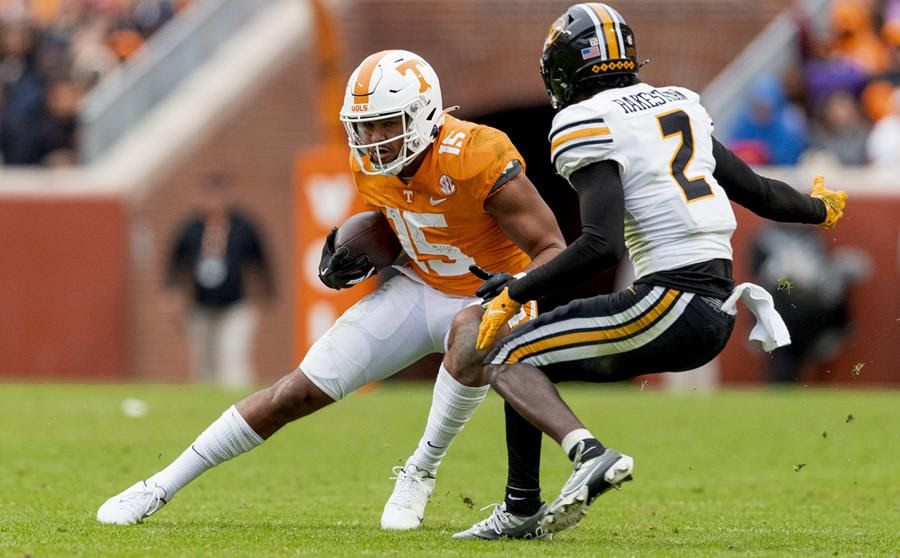 Vols Hold at No. 5/5 in Polls Entering Primetime Battle