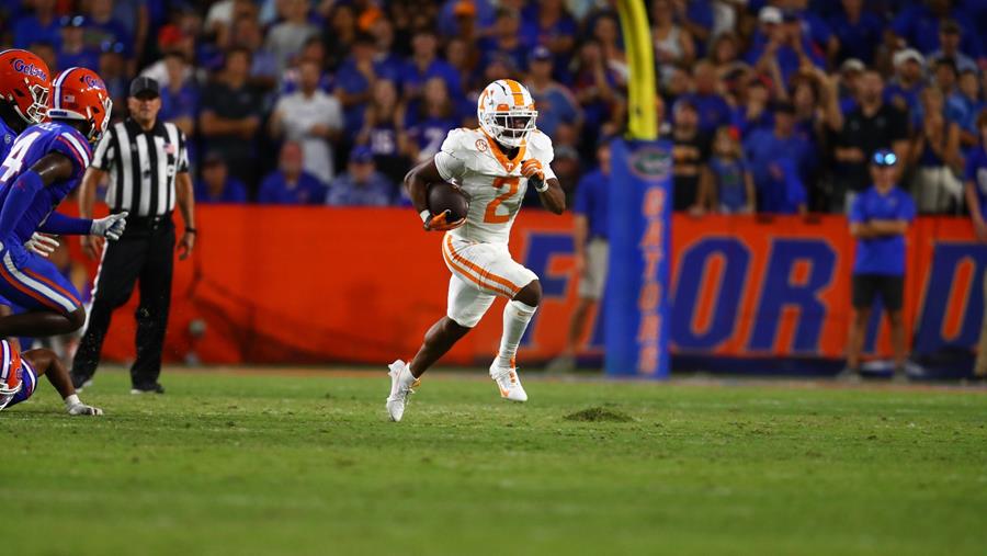 #11/9 Tennessee Falls to Florida on the Road, 29-16