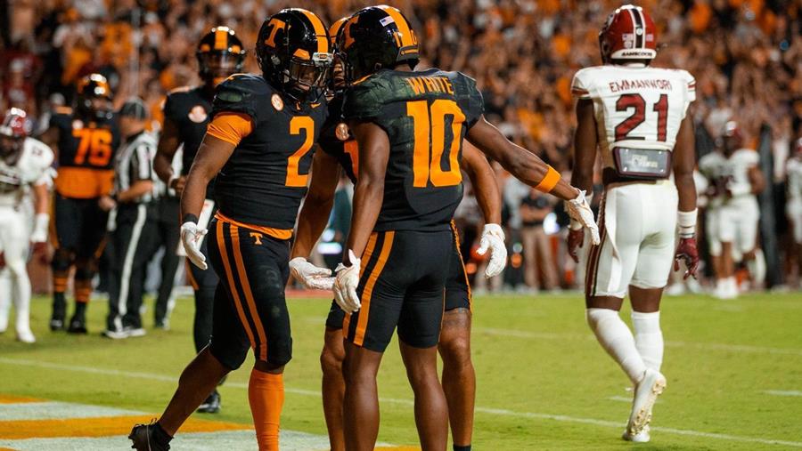 Vols Continue Poll Climb Following Open Date