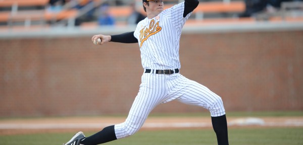 Diamond Vols Off to Sweeping Start