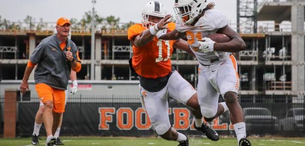 Monday Practice: Freshmen improving; Von’s TD; some injuries